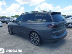 Фото авто BMW X7