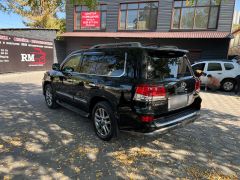 Photo of the vehicle Lexus LX