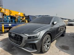 Photo of the vehicle Audi Q8