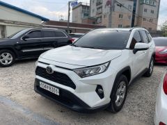 Сүрөт унаа Toyota RAV4