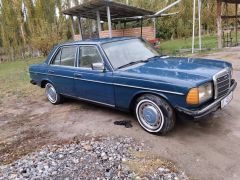 Фото авто Mercedes-Benz W123