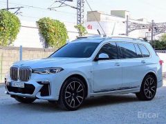 Фото авто BMW X7