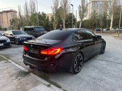 Photo of the vehicle BMW M5