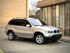 Photo of the vehicle BMW X5