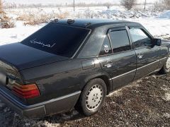 Фото авто Mercedes-Benz W124