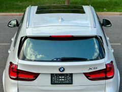 Photo of the vehicle BMW X5