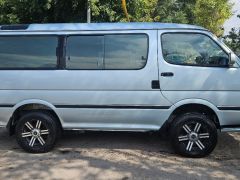 Фото авто Toyota HiAce