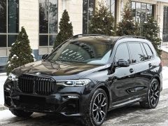 Фото авто BMW X7