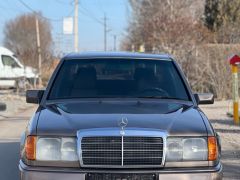 Фото авто Mercedes-Benz W124