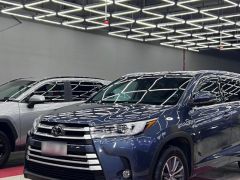 Photo of the vehicle Toyota Highlander