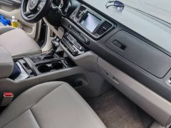 Сүрөт унаа Kia Carnival