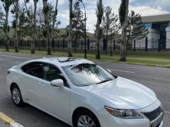 Photo of the vehicle Lexus ES