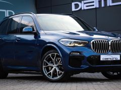 Photo of the vehicle BMW X5