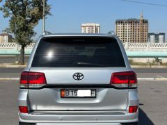 Фото авто Toyota Land Cruiser