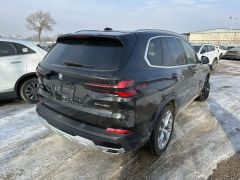 Photo of the vehicle BMW X5