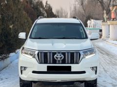 Сүрөт унаа Toyota Land Cruiser Prado