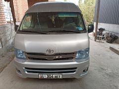 Сүрөт унаа Toyota HiAce