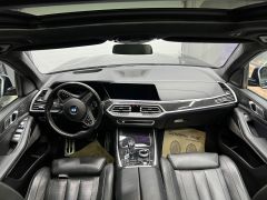 Photo of the vehicle BMW X7