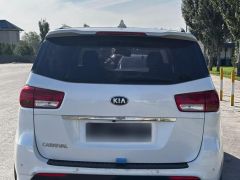 Фото авто Kia Carnival