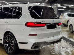 Photo of the vehicle BMW X7