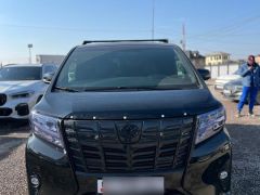 Photo of the vehicle Toyota Alphard