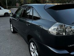 Photo of the vehicle Lexus RX