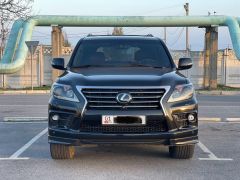 Photo of the vehicle Lexus LX