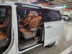 Photo of the vehicle Kia Carnival