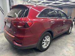 Сүрөт унаа Kia Sorento