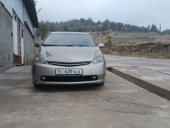 Фото авто Toyota Prius