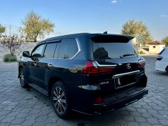 Photo of the vehicle Lexus LX