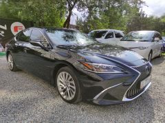 Photo of the vehicle Lexus ES