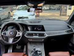 Photo of the vehicle BMW X7