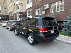 Photo of the vehicle Toyota Land Cruiser