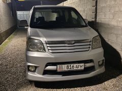 Сүрөт унаа Toyota Noah