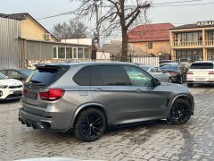 Photo of the vehicle BMW X5