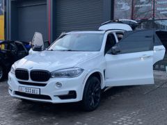 Photo of the vehicle BMW X5