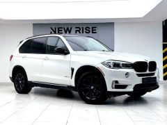 Photo of the vehicle BMW X5