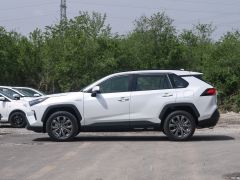 Сүрөт унаа Toyota RAV4