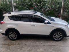 Сүрөт унаа Toyota RAV4