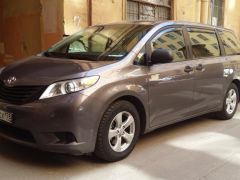 Сүрөт унаа Toyota Sienna