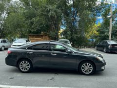 Photo of the vehicle Lexus ES