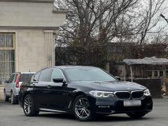 Photo of the vehicle BMW 5 Series