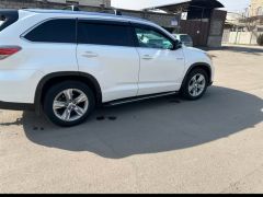 Photo of the vehicle Toyota Highlander