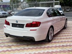 Photo of the vehicle BMW 5 Series