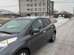 Фото авто Nissan Leaf