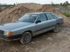 Photo of the vehicle Audi 100