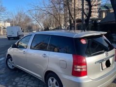 Сүрөт унаа Toyota Wish