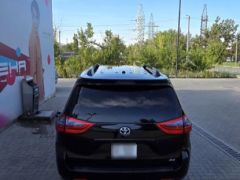 Сүрөт унаа Toyota Sienna