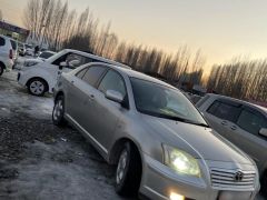 Сүрөт унаа Toyota Avensis